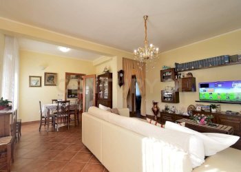 38381001-85 Monsagrati (5).JPG - Appartamento Lucca - foto 3