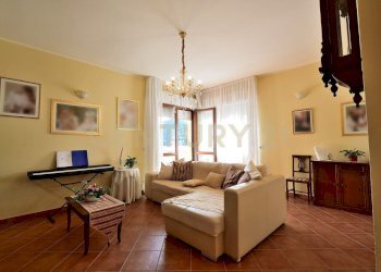 38381001-85 Monsagrati (11).JPG - Appartamento Lucca - foto 6