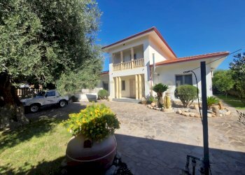 Screenshot_20250620_164243_Photos.jpg - Villa Vico Fontana Mura 4, Giba - foto 1