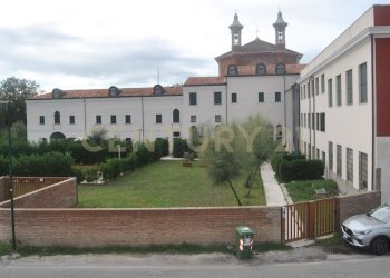 6c.jpg - Trilocale Vianelli 634, Venezia - foto 1