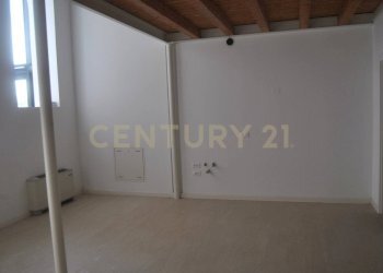 1.jpg - Trilocale Vianelli 634, Venezia - foto 2