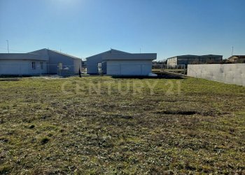 20250114_120856.jpg - Terreno edificabile Via Cimitero snc, Castelbelforte - foto 7