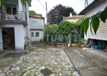 via Molini 34 36 Valdobbiadene (10).JPG - Terratetto - Terracielo via Molini 34/36, Valdobbiadene - foto 8