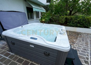 Vasca Idrommassaggio - Villa Via F. Petrarca 11, Legnago - foto 4