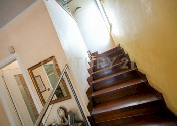 Scale - Villa Via F. Petrarca 11, Legnago - foto 20