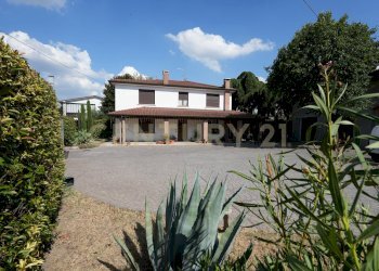 Vista frontale - Villa Via Ramo Campagnol 3, Cerea - foto 1