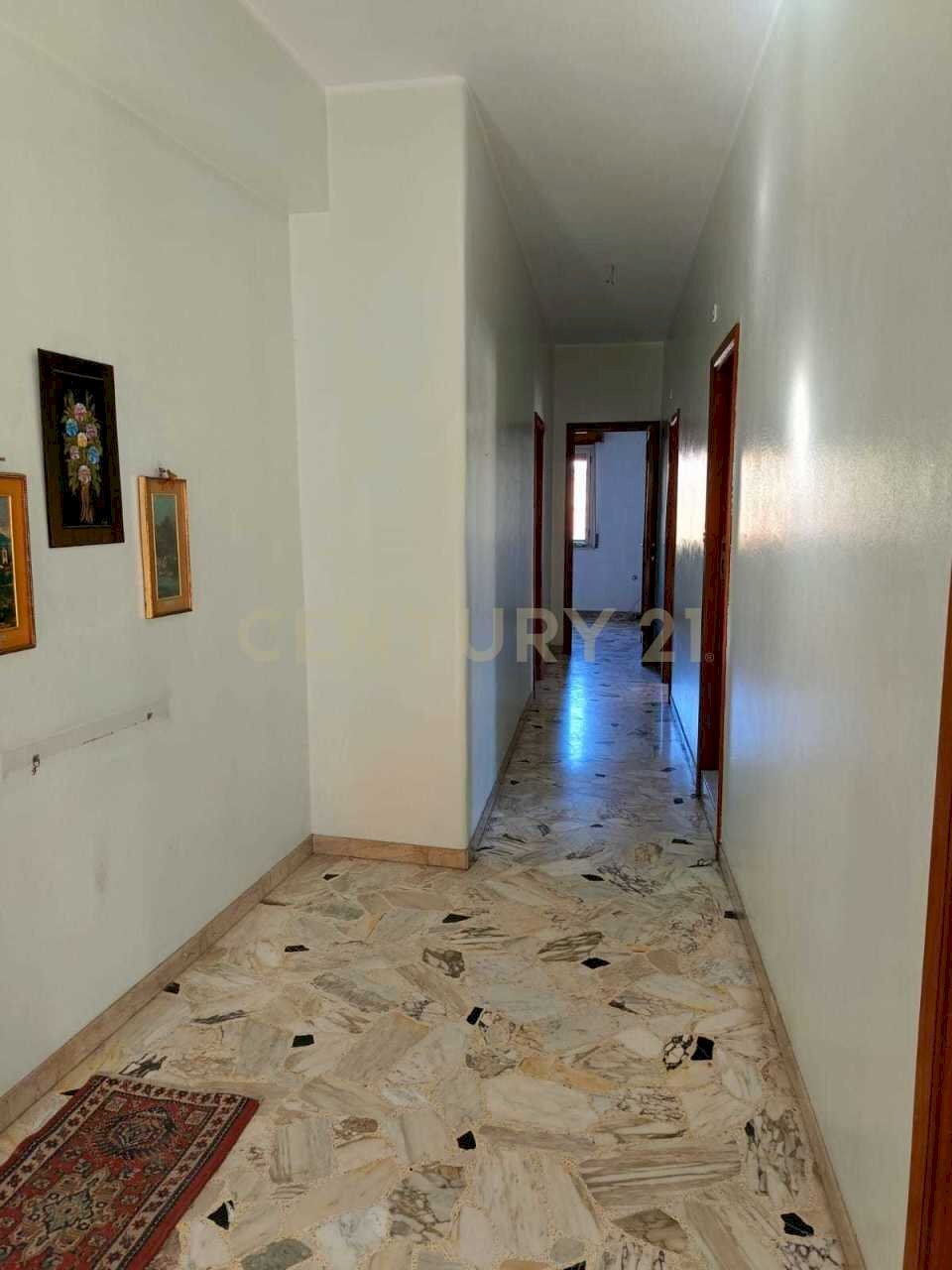 2.jpg - Quadrilocale Via Omero 65, Bronte - foto 2