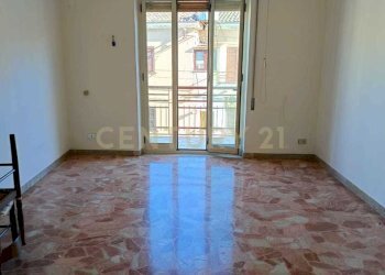 9.jpg - Quadrilocale Via Omero 65, Bronte - foto 9