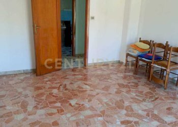 10.jpg - Quadrilocale Via Omero 65, Bronte - foto 10