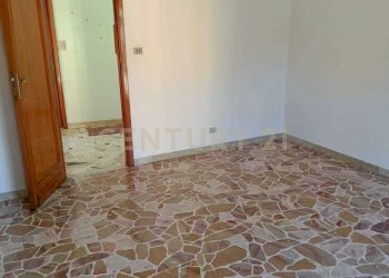 13.jpg - Quadrilocale Via Omero 65, Bronte - foto 13