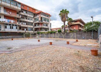 DSC05828.jpg - Terreno edificabile Via Torquato Tasso 38, Catania - foto 1