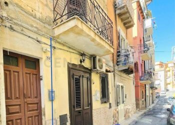 1.jpg - Bilocale Via Ciro Menotti 61, Gela - foto 3