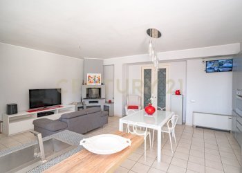 16.jpg - Villa Via Fisichelli, San Giovanni la Punta - photo 16