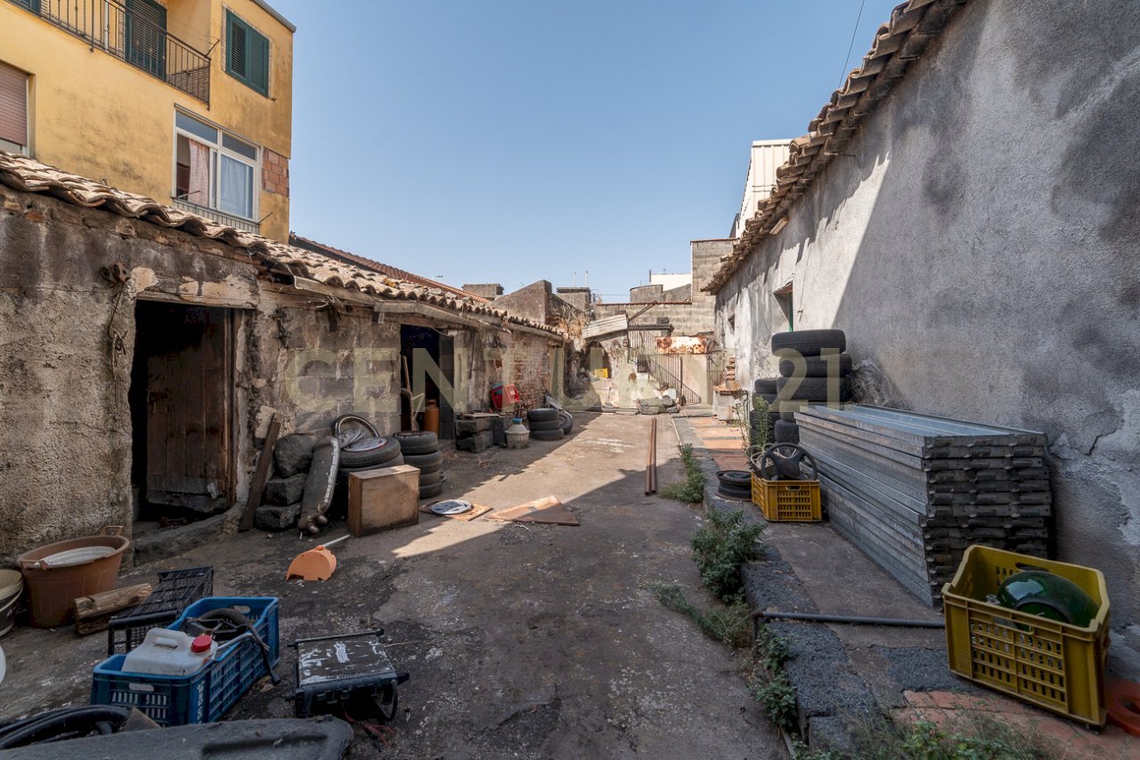 DSC03404.jpg - Casa indipendente Via IV Traversa 21, Belpasso - foto 2