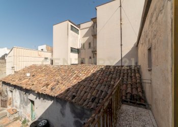 DSC03373.jpg - Casa indipendente Via IV Traversa 21, Belpasso - foto 16