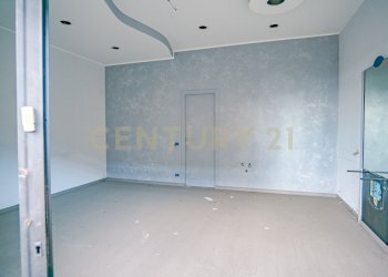 2022_03_20220307183827-648426-20.jpg - Locale Commerciale Via Provinciale 194, Santa Venerina - foto 2