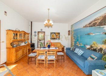 DSC02868.jpg - Villa Strada 9 Praiola 6, Riposto - foto 9