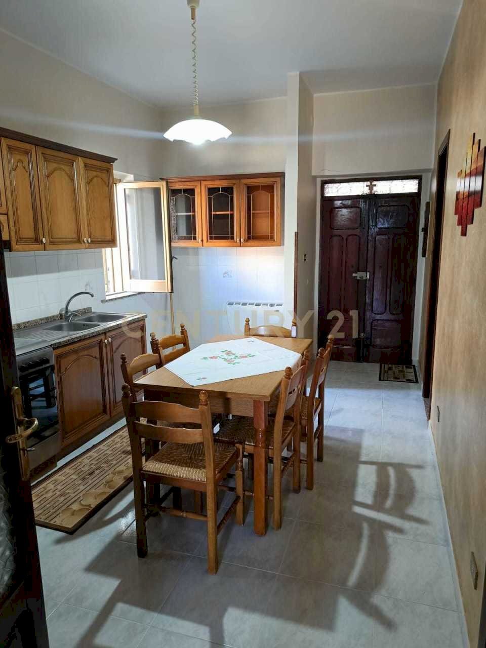 3.jpg - Trilocale Via Umberto 182, Caronia - foto 3