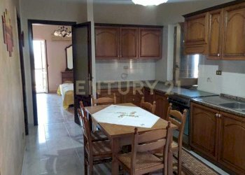 1.jpg - Trilocale Via Umberto 182, Caronia - foto 1