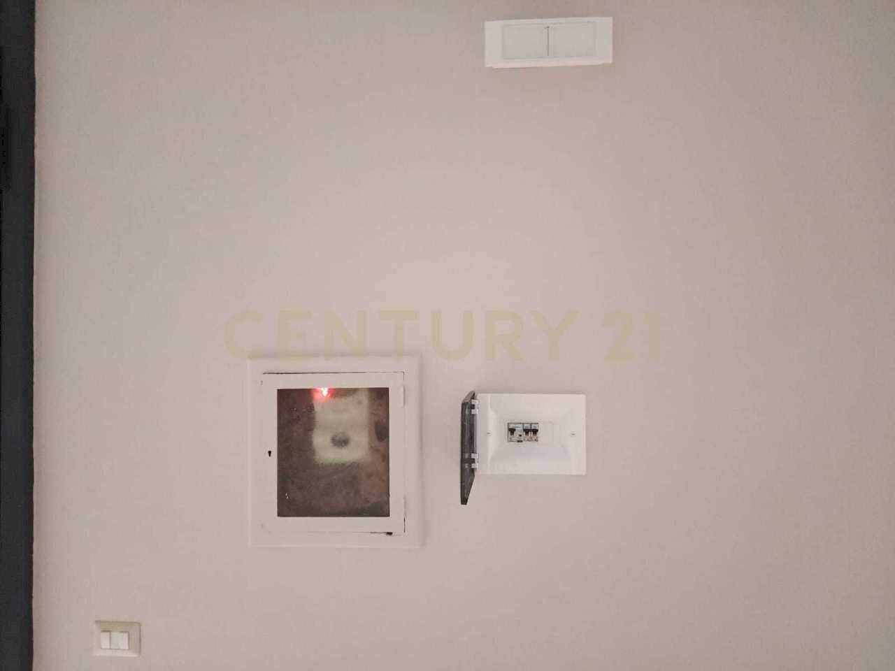 Immagine WhatsApp 2025-07-04 ore 11.09.38_e244e3d9 - Commercial Premises Via Vittorio Emanuele 72, Aci Catena - photo 2