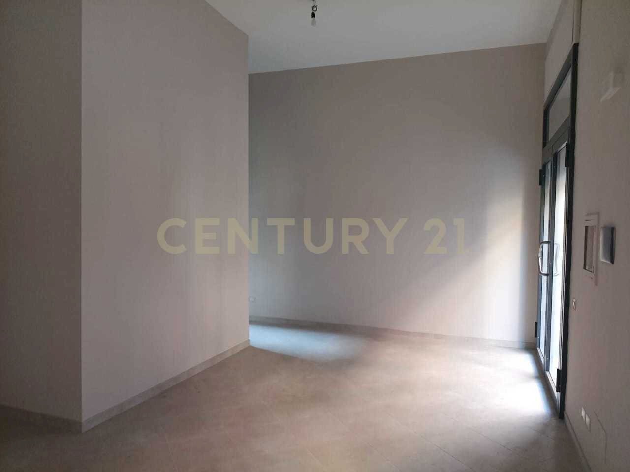 Immagine WhatsApp 2025-07-04 ore 11.09.39_9c67bf34 - Commercial Premises Via Vittorio Emanuele 72, Aci Catena - photo 3