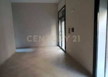 Immagine WhatsApp 2025-07-04 ore 11.09.40_af5b8cc2 - Locale Commerciale Via Vittorio Emanuele 72, Aci Catena - foto 6