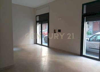 Immagine WhatsApp 2025-07-04 ore 11.09.40_f18f18d8 - Locale Commerciale Via Vittorio Emanuele 72, Aci Catena - foto 7