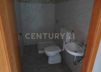 Immagine WhatsApp 2025-07-04 ore 11.09.42_0a127354 - Locale Commerciale Via Vittorio Emanuele 72, Aci Catena - foto 12