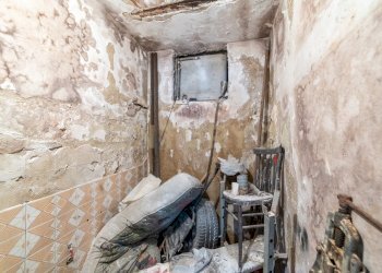 DSC00523.jpg - Locale Commerciale Via San Pietro 38, Caltagirone - foto 9