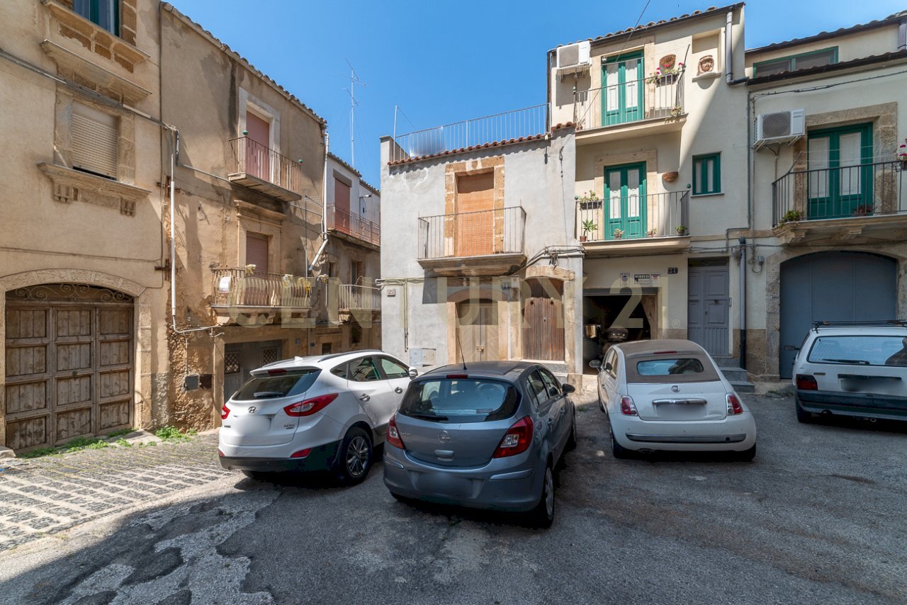 DSC00441.jpg - Independent house Via Minciardi 38, Caltagirone - photo 1