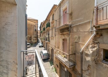 DSC00467.jpg - Casa indipendente Via Minciardi 38, Caltagirone - foto 14