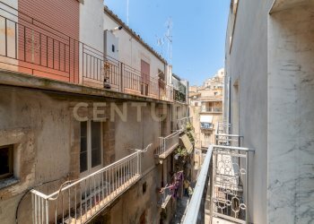 DSC00468.jpg - Casa indipendente Via Minciardi 38, Caltagirone - foto 15