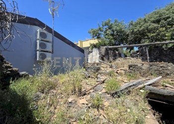 20250603_133237.jpg - Terreno agricolo Vico Agatino De Marco, Gravina di Catania - foto 9