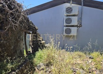 20250603_133421.jpg - Terreno agricolo Vico Agatino De Marco, Gravina di Catania - foto 12