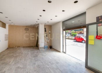 2022_06_2022062200239-650599-4.jpg - Locale Commerciale Via Tiziano 10, Gravina di Catania - foto 3