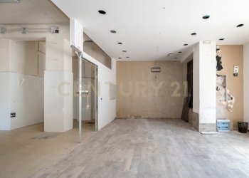 2022_06_2022062200247-650599-8.jpg - Locale Commerciale Via Tiziano 10, Gravina di Catania - foto 7