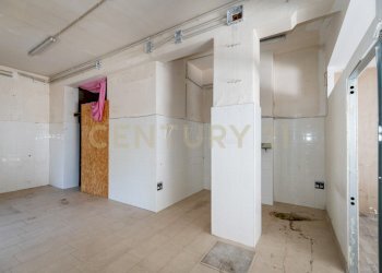 2022_06_2022062200310-650599-20.jpg - Locale Commerciale Via Tiziano 10, Gravina di Catania - foto 19