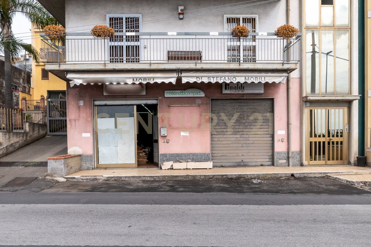 2024_09_20240904150001-883721-2.jpg - Locale Commerciale Via Tripoli 185, Aci Castello - foto 2