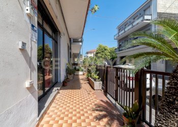 DSC00012.jpg - Commercial Premises Via Mario Rapisardi 20, Fiumefreddo di Sicilia - photo 6