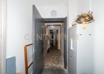 DSC00062.jpg - Commercial Premises Via Mario Rapisardi 20, Fiumefreddo di Sicilia - photo 15