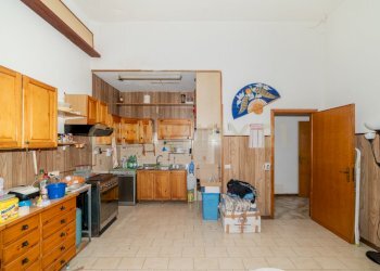 DSC00034.jpg - Commercial Premises Via Mario Rapisardi 20, Fiumefreddo di Sicilia - photo 25