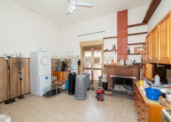 DSC00036.jpg - Commercial Premises Via Mario Rapisardi 20, Fiumefreddo di Sicilia - photo 26