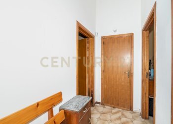 DSC00039.jpg - Commercial Premises Via Mario Rapisardi 20, Fiumefreddo di Sicilia - photo 27