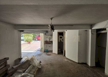 20250604_103014.jpg - Box Via Don Luigi Sturzo, Sant'Agata Li Battiati - foto 5