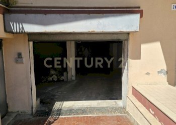 20250604_103322.jpg - Box Via Don Luigi Sturzo, Sant'Agata Li Battiati - foto 6