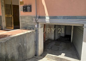 20250604_104156.jpg - Box Via Don Luigi Sturzo, Sant'Agata Li Battiati - foto 7