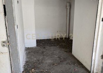 20250604_104215.jpg - Box Via Don Luigi Sturzo, Sant'Agata Li Battiati - foto 9