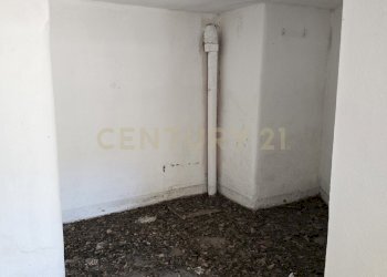 20250604_104220.jpg - Box Via Don Luigi Sturzo, Sant'Agata Li Battiati - foto 10