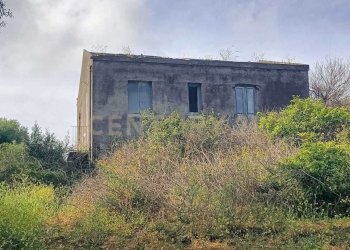 WhatsApp Image 2025-04-21 at 09.54.27 (2).jpeg - Terreno edificabile Via Palermo, Catania - foto 9