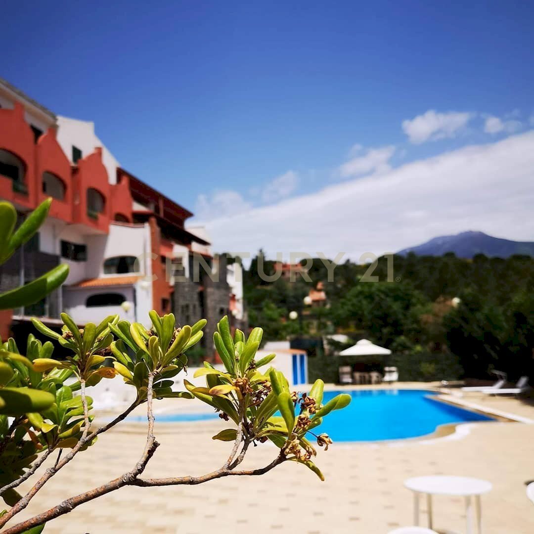43594122_2179542872302264_4743408872939585536_n_17 - Hotel - Accommodation facility Via Etnea 163, Nicolosi - photo 1